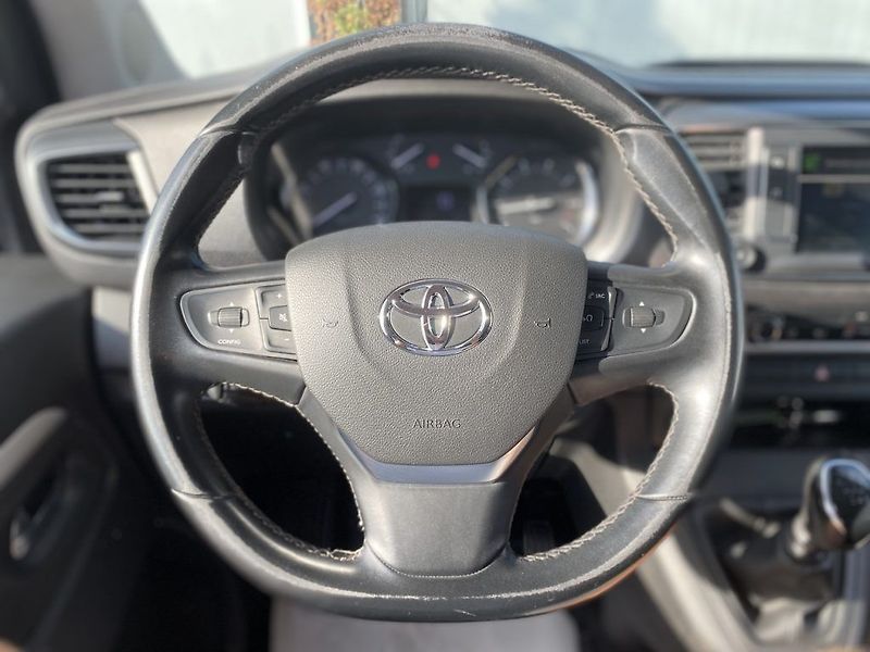 Toyota ProAce Verso 2.0D, ČR, Shuttle L1, tažné - fotka 13 z 28