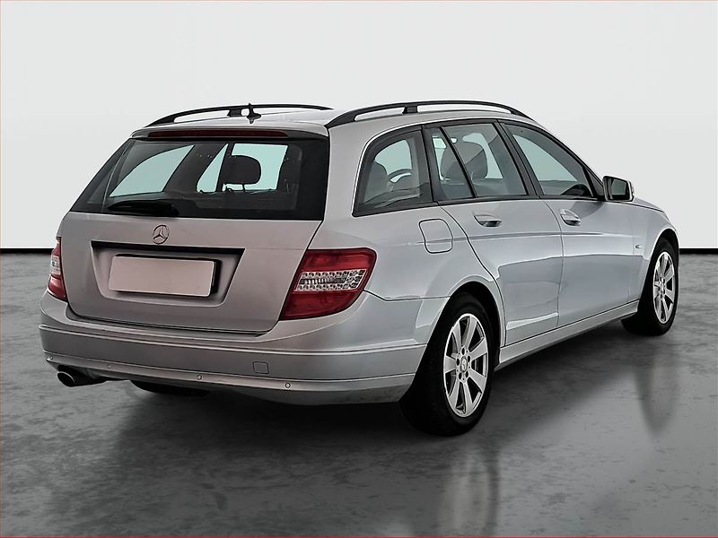 Mercedes-Benz Třídy C (2010) C 250 CDI, Automat, Navi - fotka 5 z 21