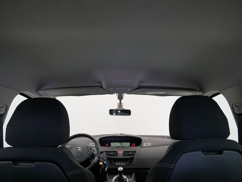 Citroën C4 Picasso - fotka 22 z 25