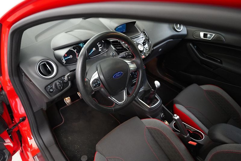 Ford Fiesta - fotka 13 z 27