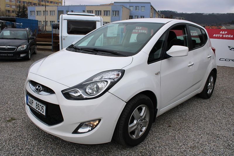 Hyundai ix20 (2015) 1,6 CRDI KLIMA KOUPENO CZ ALU - fotka 3 z 17