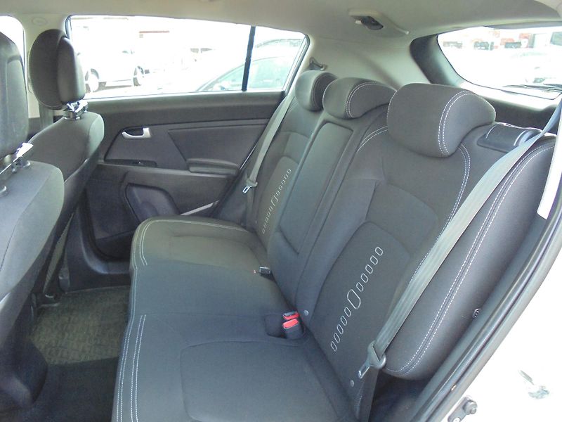 Kia Sportage (2012) 2.0 CRDi- AUTOMAT- 4x4 - fotka 12 z 12