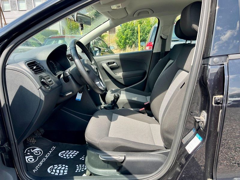 Volkswagen Polo (2012) 1.2 TSI 66 kW Klima,Stav - fotka 12 z 19