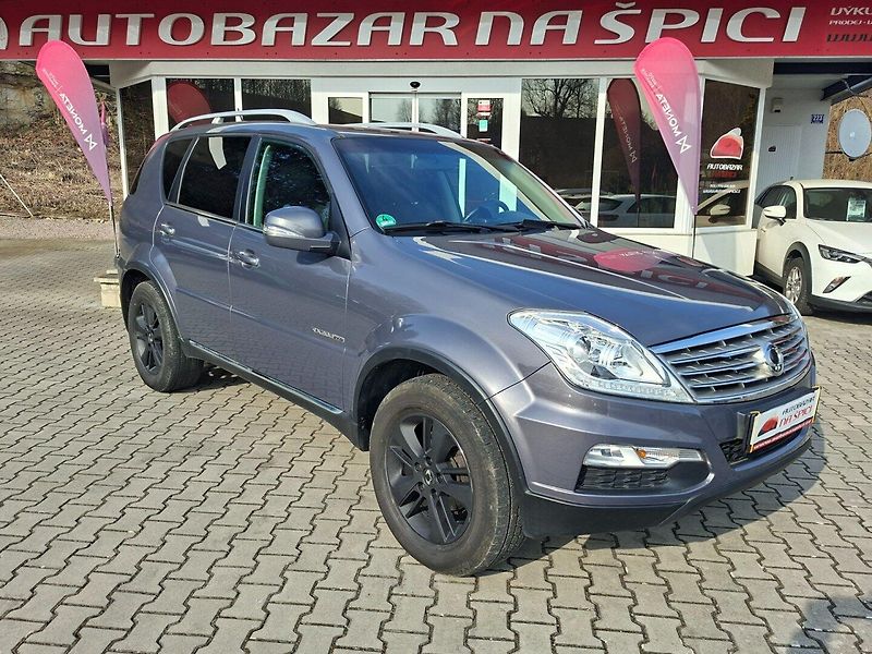 SsangYong Rexton (2015) RX200e-XDi 114kW 4WD 7.MÍST - fotka 2 z 45