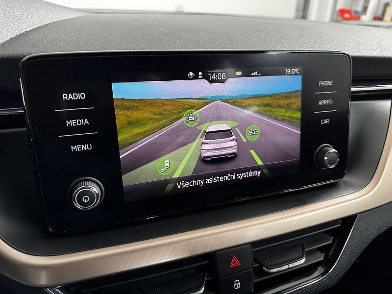 Škoda Kamiq (2020) Style 1.6 TDI 85 KW DSG - CZ - fotka 19 z 24