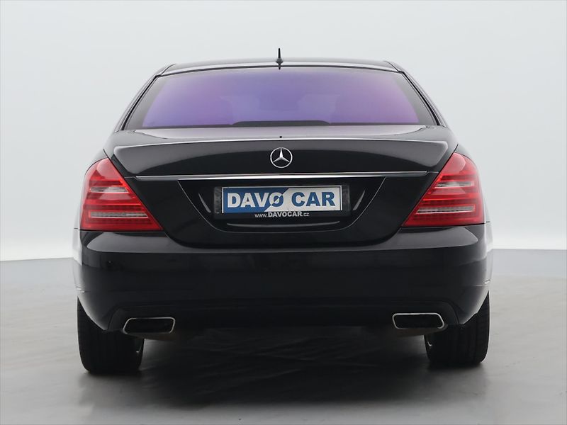 Mercedes-Benz Třídy S 4,7 500 L 320 kW 4 Matic AMG - fotka 6 z 39