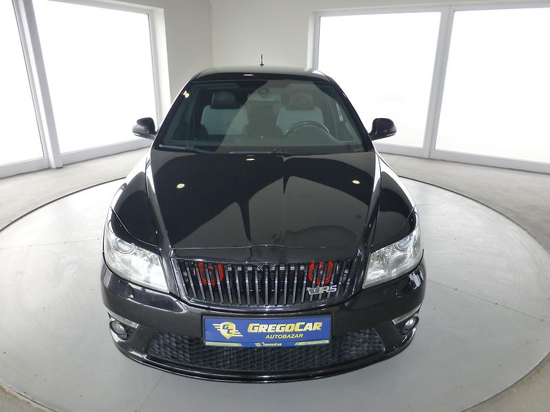 Škoda Octavia (2012) 2,0TDI-125KW*ALU*VYHŘ.SED***RS - fotka 2 z 25