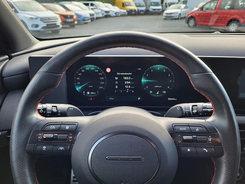 Hyundai Tucson 1.6 T-GDI mHEV 118kW 4x4 SMART - fotka 10 z 41
