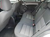 Škoda Octavia (2010) 1.6TDi, AAC, tempo - náhled 10
