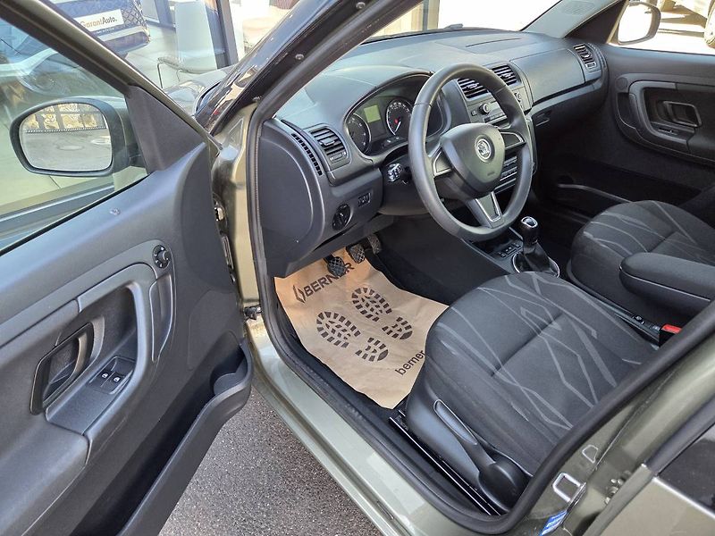 Škoda Roomster (2014) 1.2 TSI - fotka 6 z 27