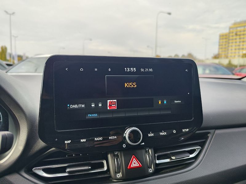 Hyundai i30 1.5 T-GDI/103kW Style DCT - fotka 18 z 34
