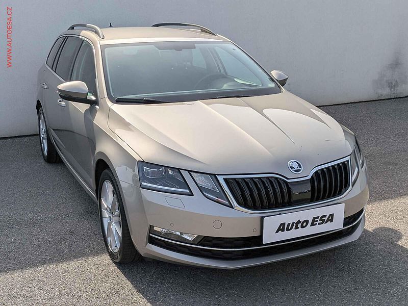 Škoda Octavia (2019) 2.0TSi, ČR, Style Extra, DSG - fotografie inzerátu