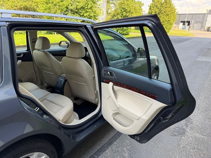 Škoda Octavia 2,0 TDi combi / servis.kn. / - fotka 15 z 37