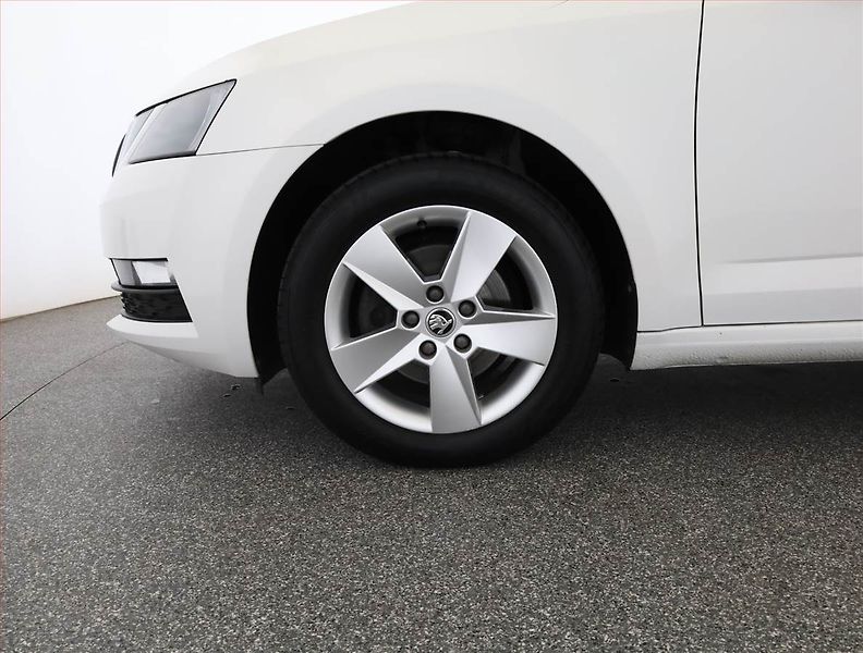 Škoda Octavia (2019) Ambition Plus 1.5 TSI, Automat - fotka 15 z 15