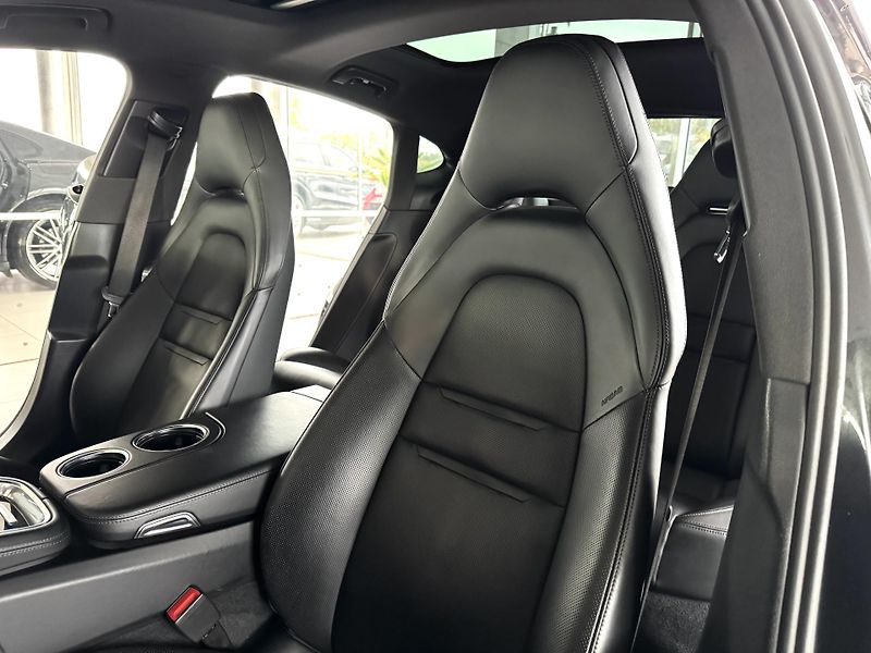 Porsche Panamera 4S 324kW*Chrono*Webasto*Panora - fotka 15 z 47