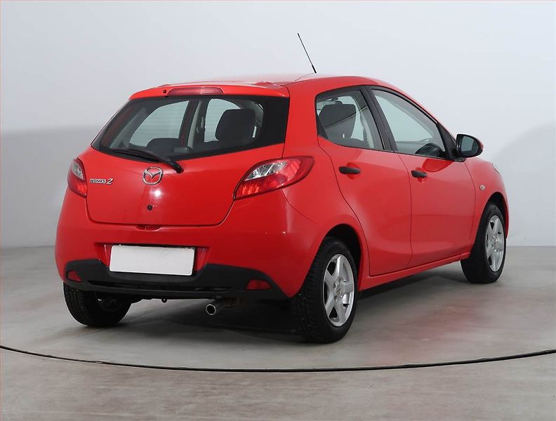 Mazda 2 (2009) 1.3 i, jezdí dobře - fotka 5 z 16