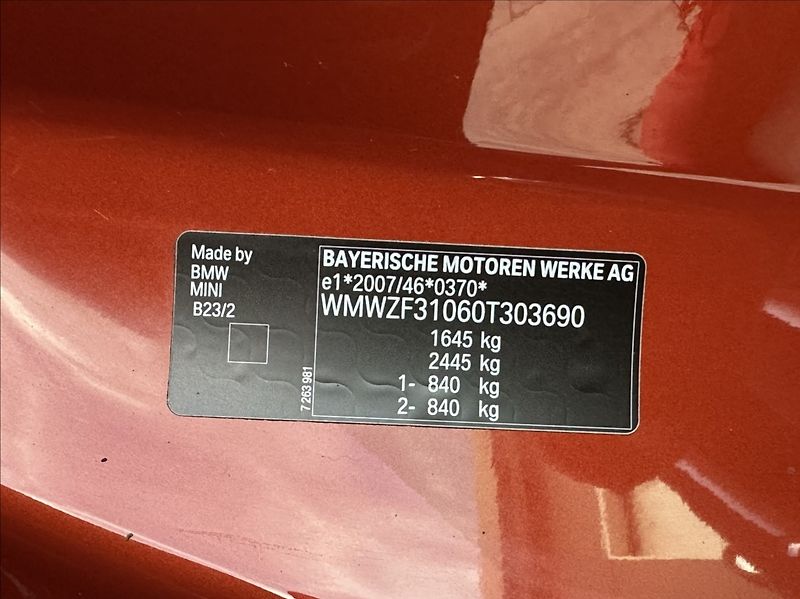 Mini Clubman 1,6 122PS  Chili JCW Recaro - fotka 45 z 50