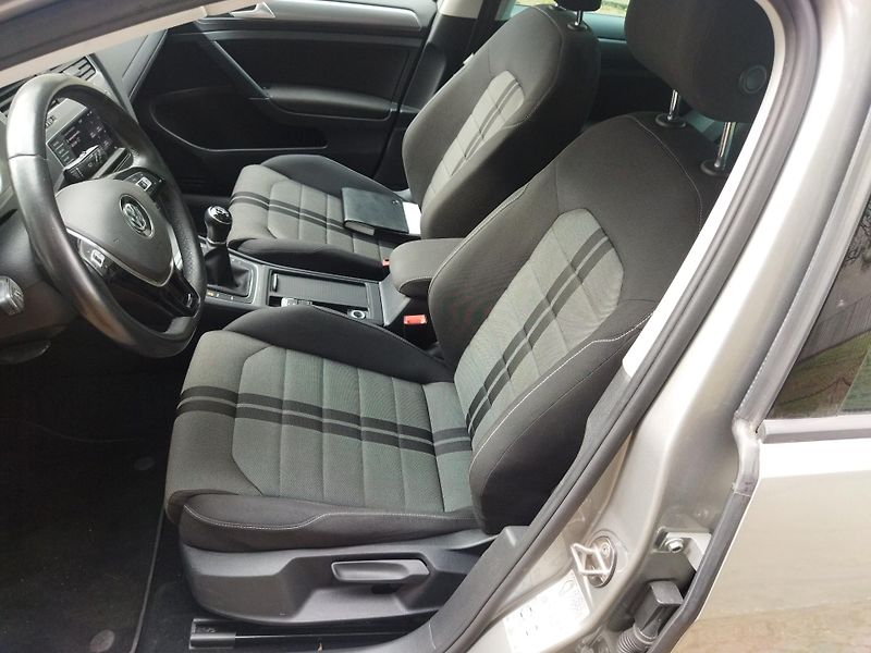 Volkswagen Golf (2017) 1.2 tsi/63kW, klima, výhřev,  - fotka 9 z 38