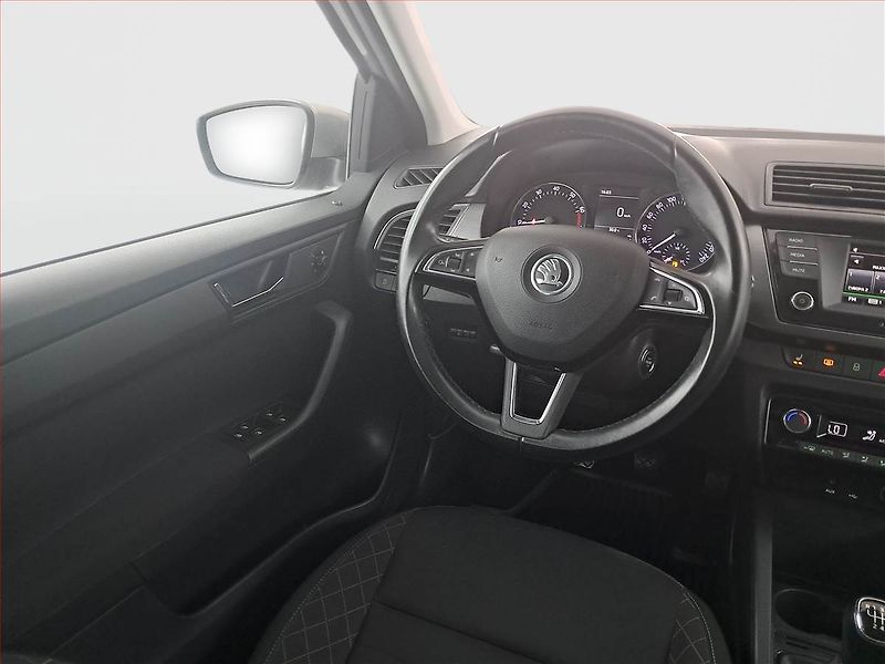 Škoda Fabia (2017) 1.2 TSI, Bi-Xenony, Tempomat - fotka 7 z 18