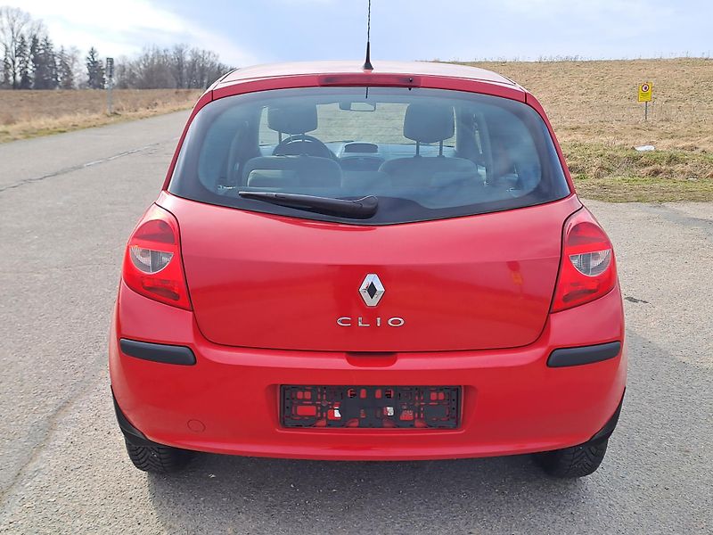 Renault Clio (2007) 1.2 DOLOŽENÉ KM, PĚKNÝ STAV - fotka 6 z 25