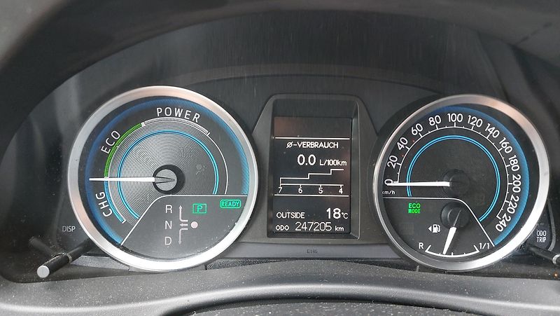 Toyota Auris (2014) Hybrid, Automat, Serv. knizka - fotka 13 z 13