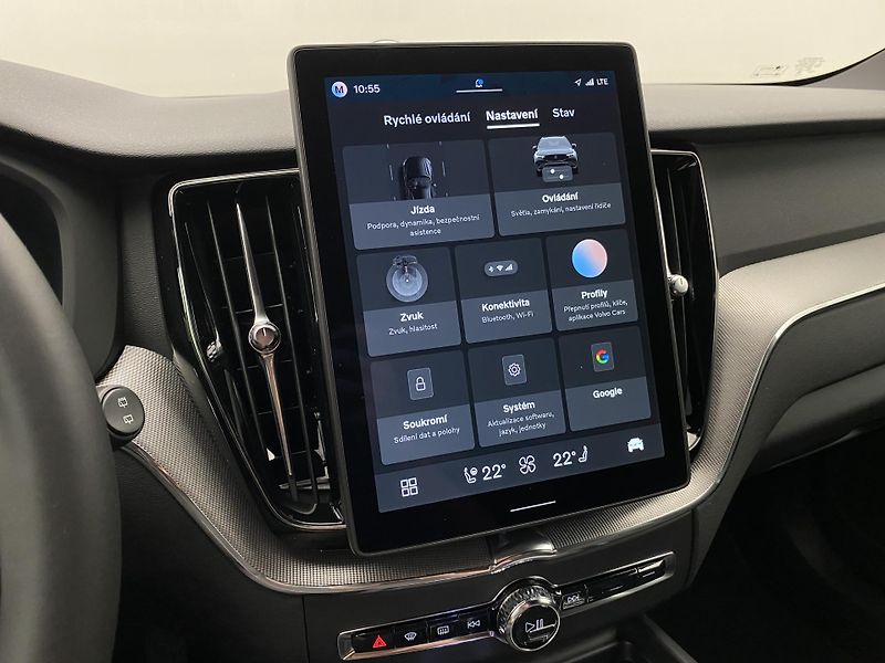 Volvo XC60 T8 AWD BLACK EDITION RECHARGE  - fotka 32 z 47