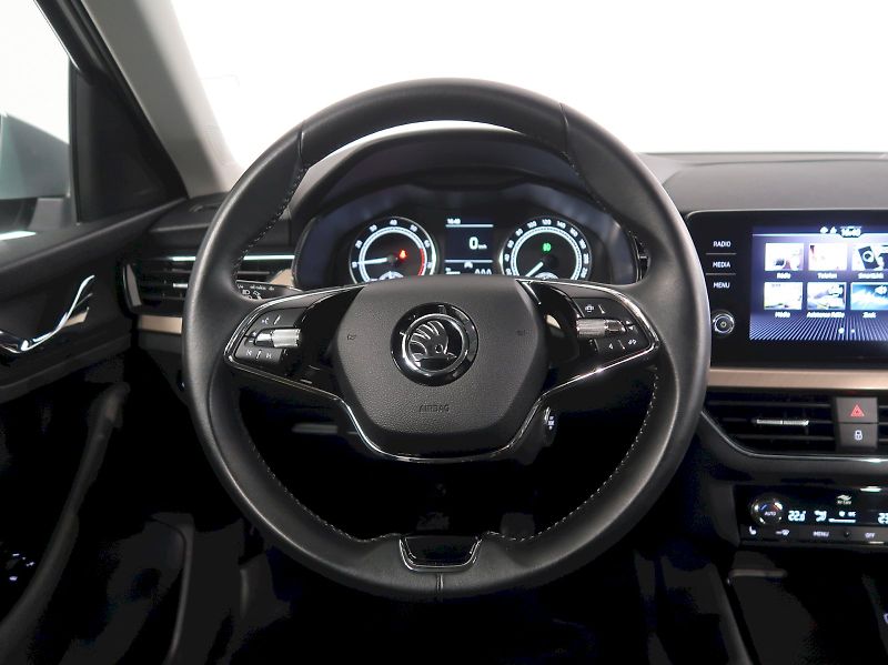 Škoda Kamiq (2023) STYLE 1.0TSI 70KW - fotka 16 z 33