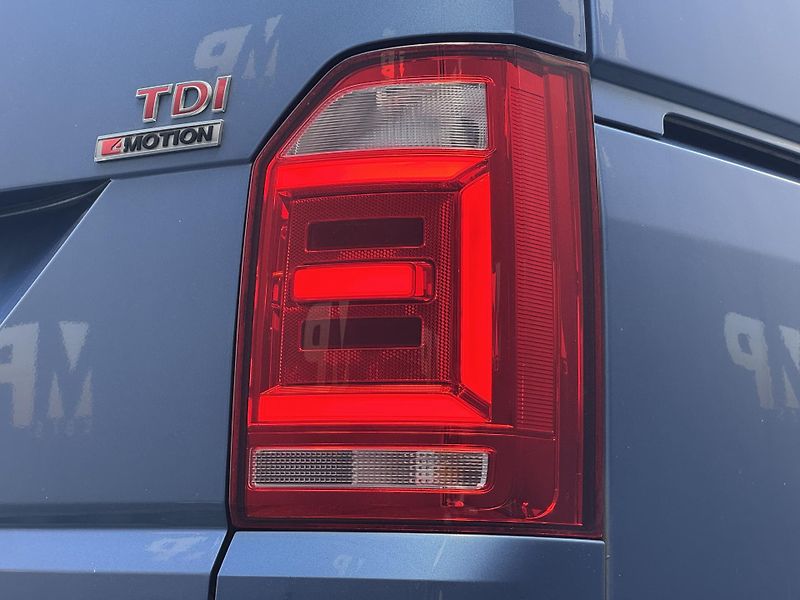 Volkswagen Multivan (2016) 2.0TDi DSG 4M Highline, DPH - fotka 48 z 54