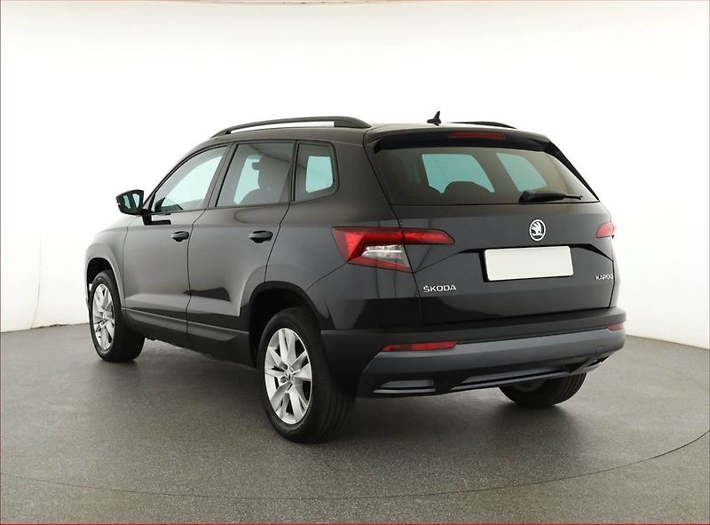 Škoda Karoq (2018) 1.0 TSI, Navi, Tempomat - fotka 4 z 17