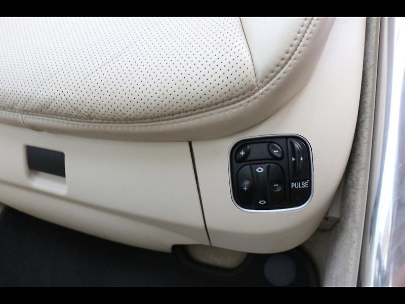 Mercedes-Benz SL 500 V8, facelift, 390 PS - fotka 20 z 44