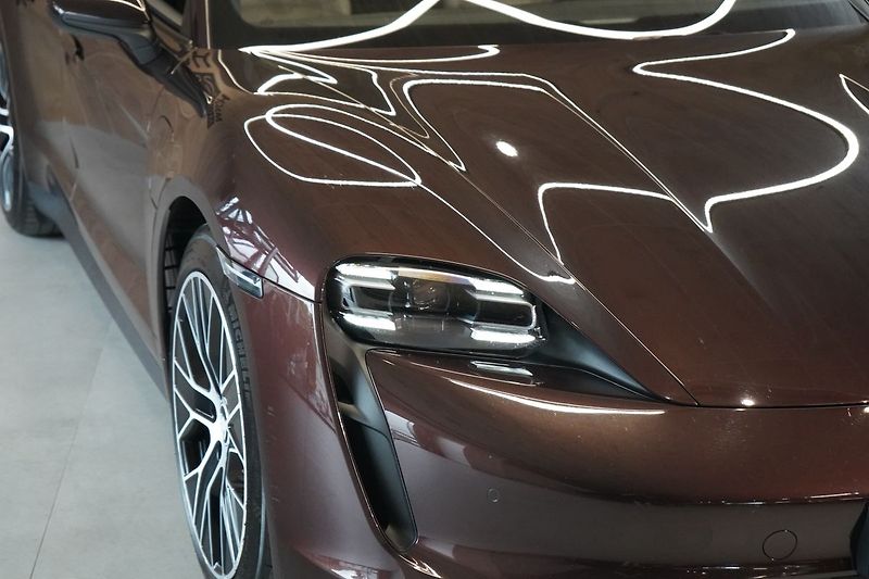 Porsche Taycan Sport Turismo, Pano, Matrix - fotka 5 z 50