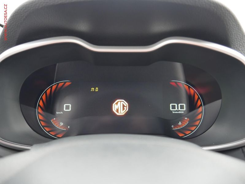 MG ZS (2022) 1.0 TGi, 1.maj,ČR, Exclusive - fotka 22 z 28