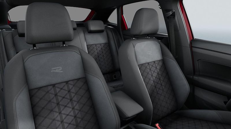Volkswagen Taigo (2025) R-Line 1,5 TSI DSG - fotka 7 z 29