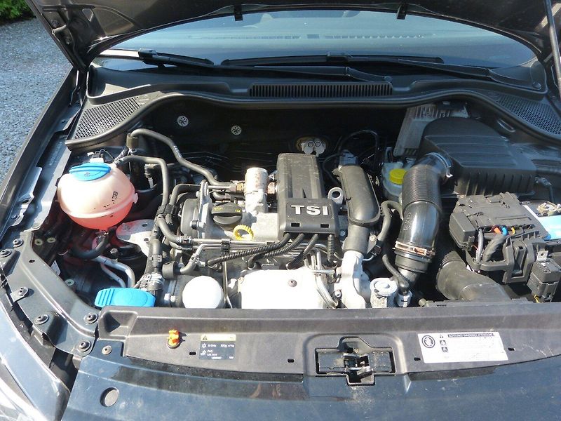 Volkswagen Polo 1.2 TSI - fotka 17 z 18