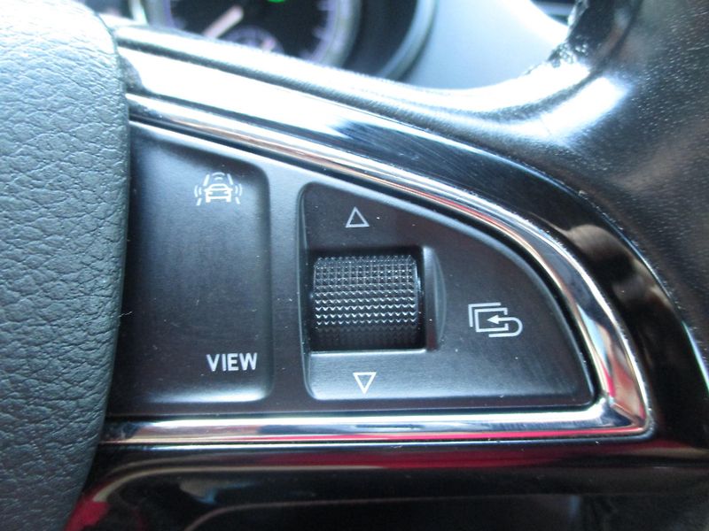 Škoda Octavia 2.0 TDi SCOUT 1.MAJ ČR - fotka 25 z 46