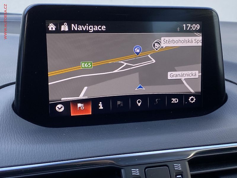 Mazda 3 (2018) 2.0 i, ČR, LED, navi - fotka 17 z 18