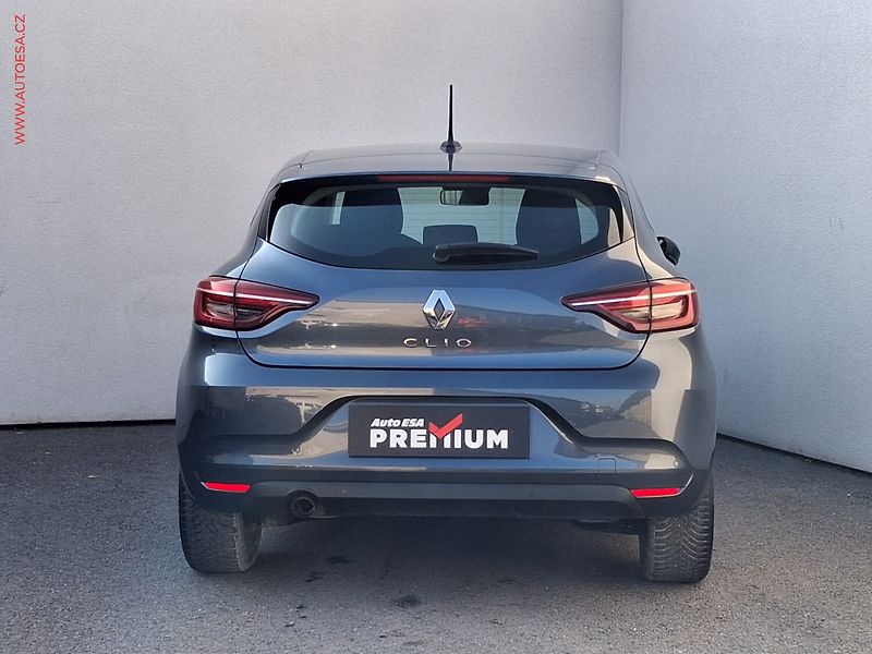 Renault Clio (2021) 1.0 SCe, Zen, navi - fotka 5 z 16