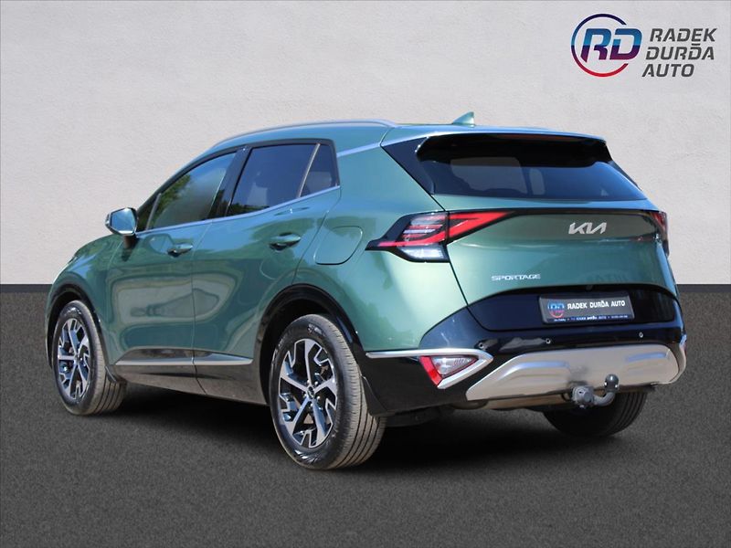 Kia Sportage 1,6 T-GDI  1MAJ,TOP,DPH,4X4 - fotka 7 z 40