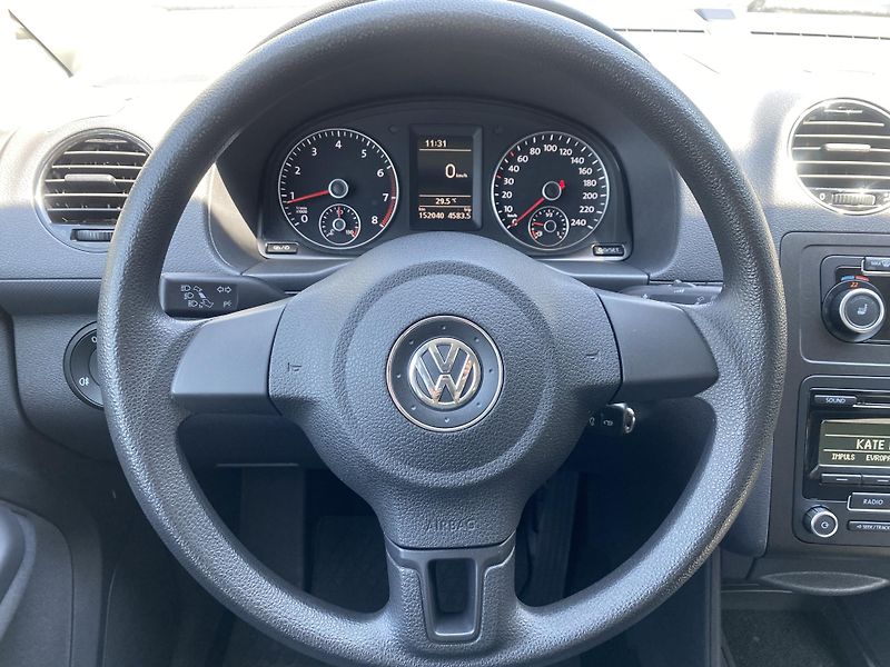 Volkswagen Caddy 1.2 TSI77kW-1xMAJ.-TAŽNÉ-KLIMA - fotka 16 z 36