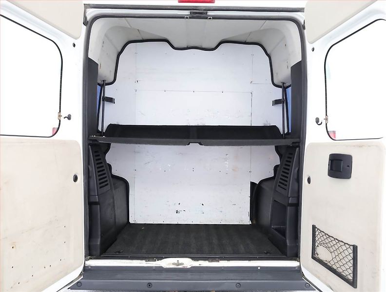 Citroën Jumper (2016) 2.0 BlueHDi, Bus, 9Míst, ČR - fotka 14 z 20