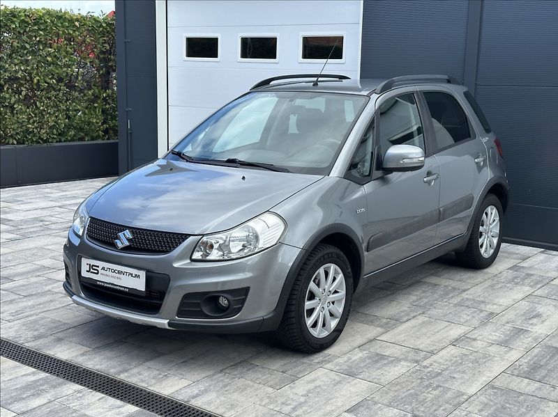 Suzuki SX4 2,0 DDiS 135PS  Style 4x4 - fotka 2 z 51