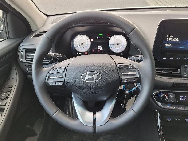 Hyundai i30 (2026) WG 1,0 T-GDI 85kW MT GO CZECH - fotka 18 z 28
