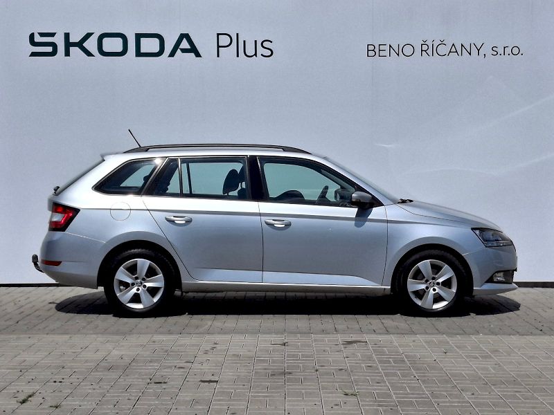 Škoda Fabia (2018) Combi Ambition 1,0TSi 70kW - fotka 12 z 29