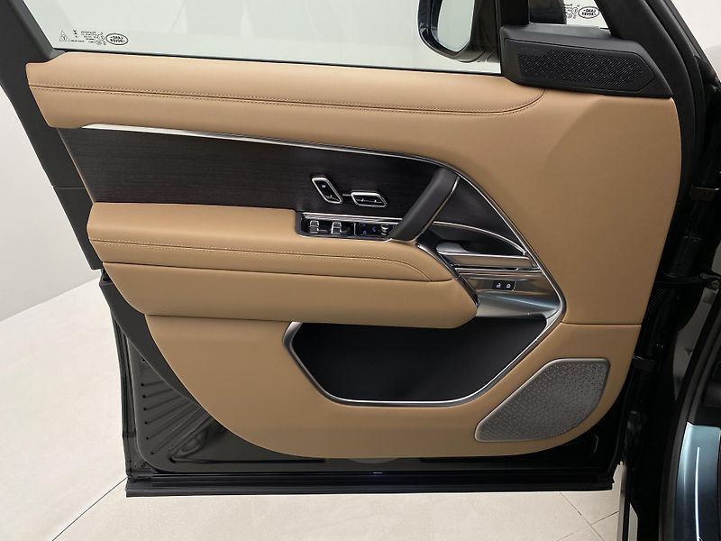 Land Rover Range Rover (2026) D350 AUTOBIOGRAPHY SWB  - fotka 7 z 102