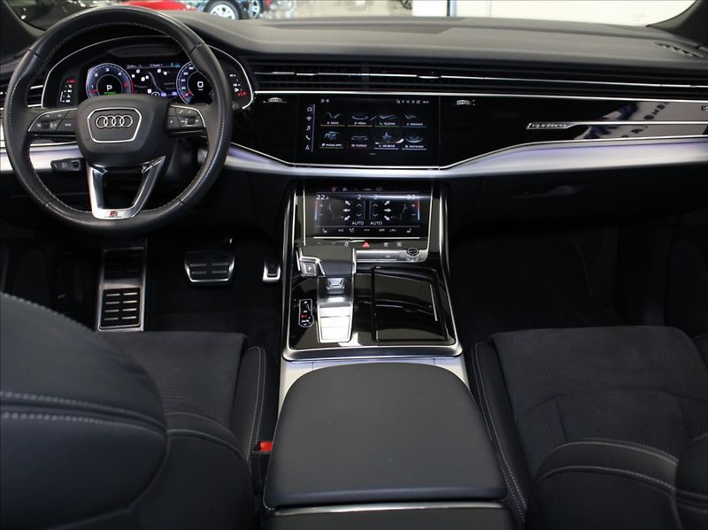 Audi Q7 3,0 50TDi S-Line 63tkm. ČR - fotka 8 z 32