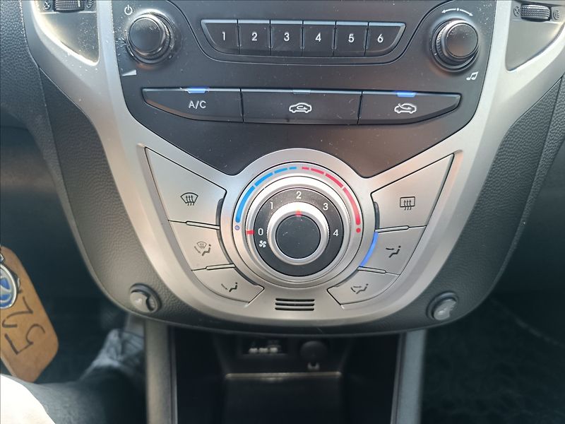 Hyundai ix20 1,4 CRDi - fotka 13 z 18