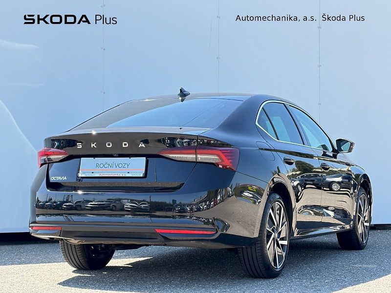 Škoda Octavia (2025) DSG 1.5 TSI  M-HEV / 110 kW / - fotka 2 z 35