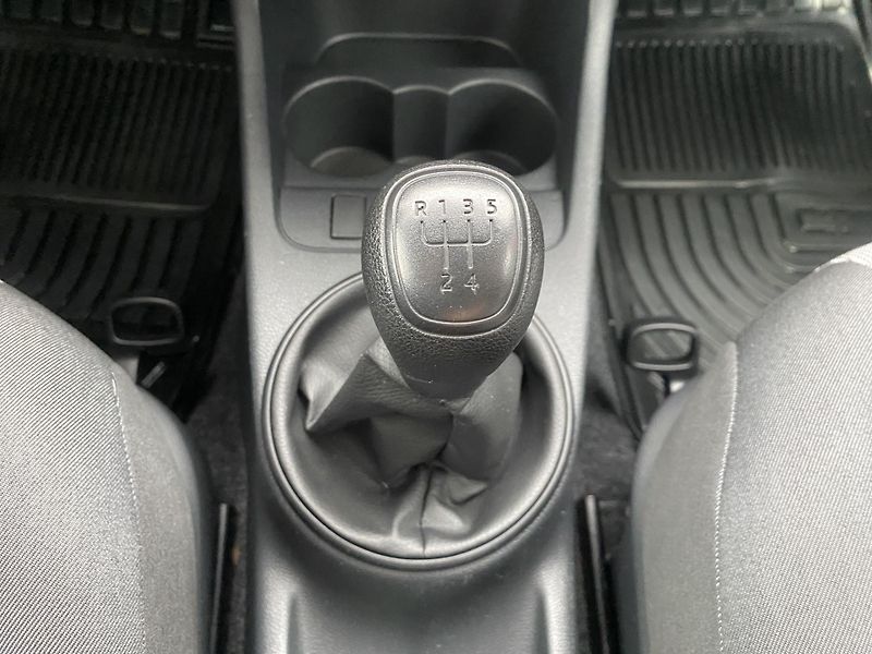 Škoda Fabia 1.2i 1x MAJ.- 84 000 KM - fotka 16 z 30