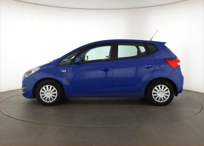 Hyundai ix20 (2013) 1.4 CRDi, po STK, oblíbený vůz - fotka 3 z 12