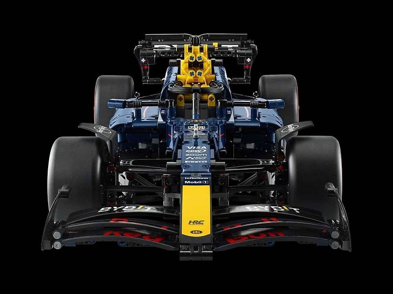 Stavebnice Ferrari SF-24 Lego Technic